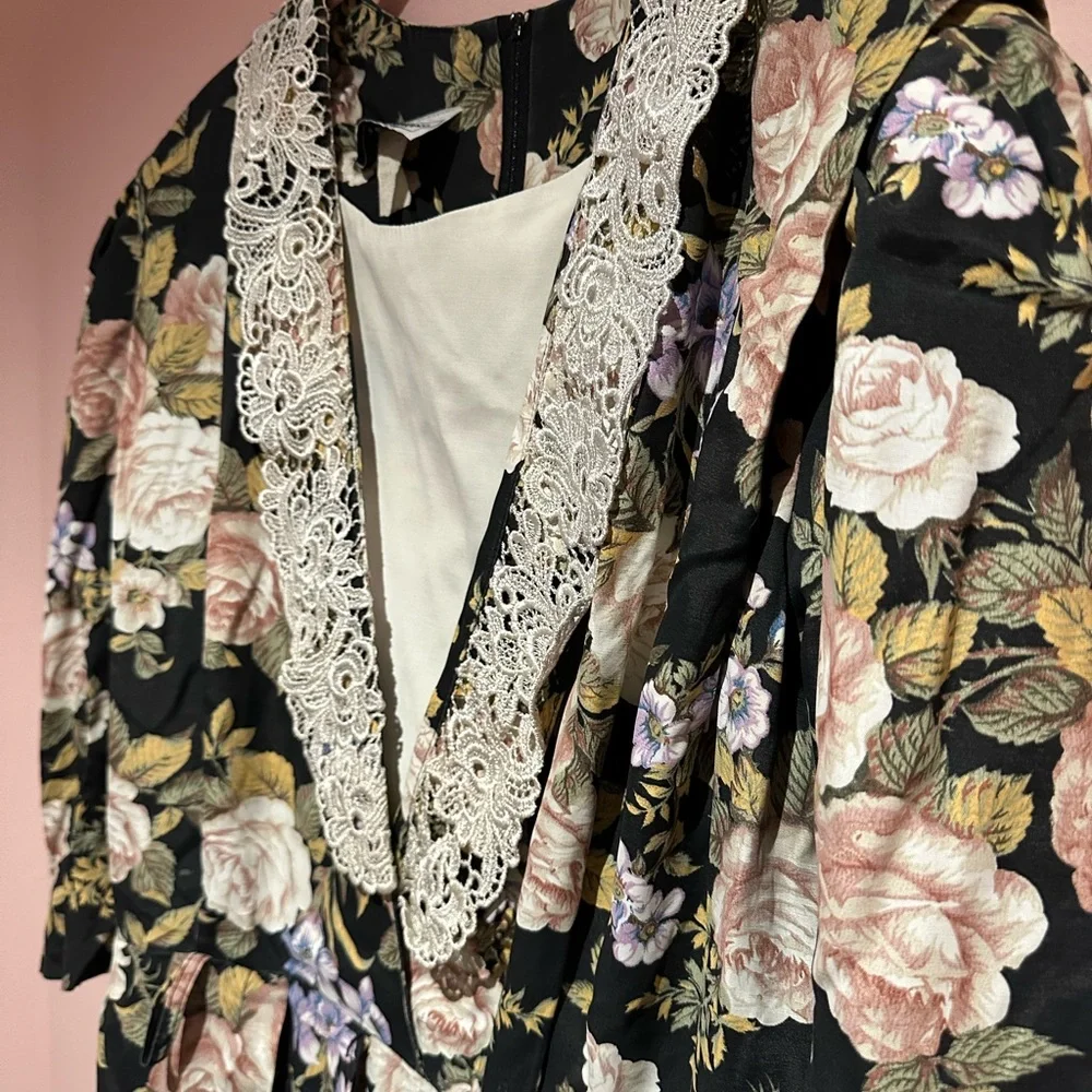 Vintage bust up